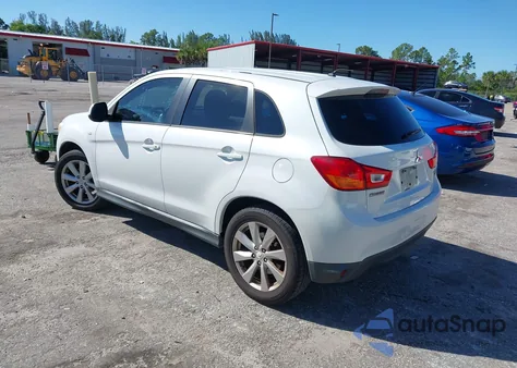2013 Mitsubishi Outlander Sport Es z USA, uszkodzony, nr VIN 4A4AP3AU5DE008972
